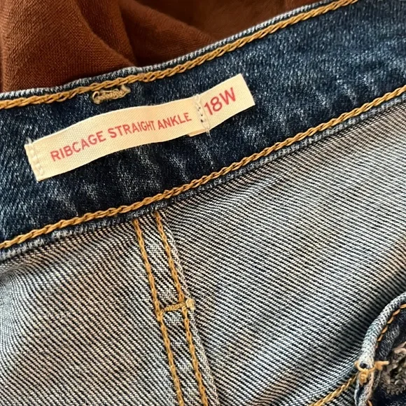 Levi's Ribcage Straight Ankle Jeans Size 18W Womens Plus Size, EC - Picture 4 of 6